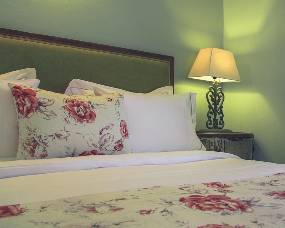 Liotrivi Historical Mansion And Boutique Hotel 모넴바시아 외부 사진